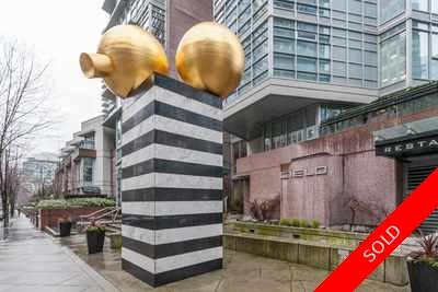 Coal Harbour Condo for sale:  1 bedroom  Stainless Steel Appliances, Marble Countertop, Tile Backsplash, Marble Counters, Laminate Floors 787 sq.ft. (Listed 2016-02-14)